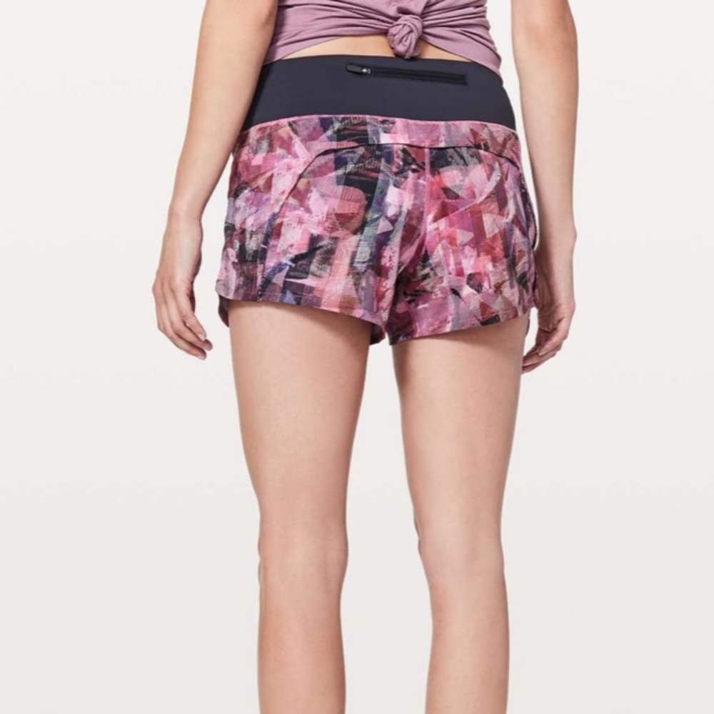 Lululemon Run Times Short II *4"
Sun Dazed Multi Pink / Super Dark